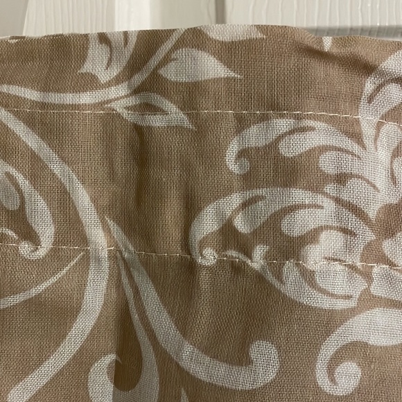 Bundle of two valance curtains - Picture 2 of 2